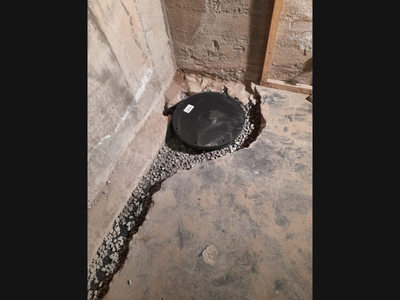 Basement Waterproofing Muskoka crew work in a foundation trench